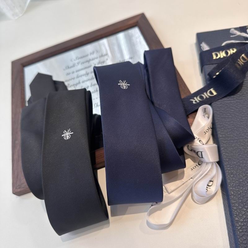 Dior Tie hm32